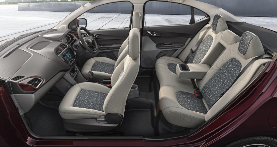 Интерьер Tata Tigor 2020 года  (фото 4 из 4)